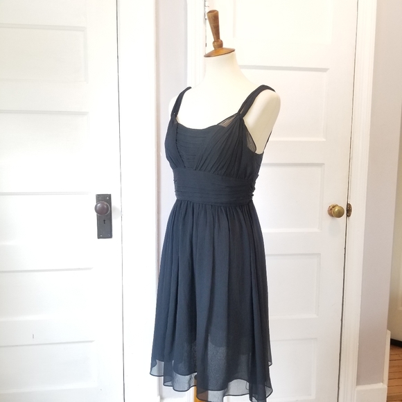 Banana Republic Silk Dress, Size 4 - Picture 4 of 11